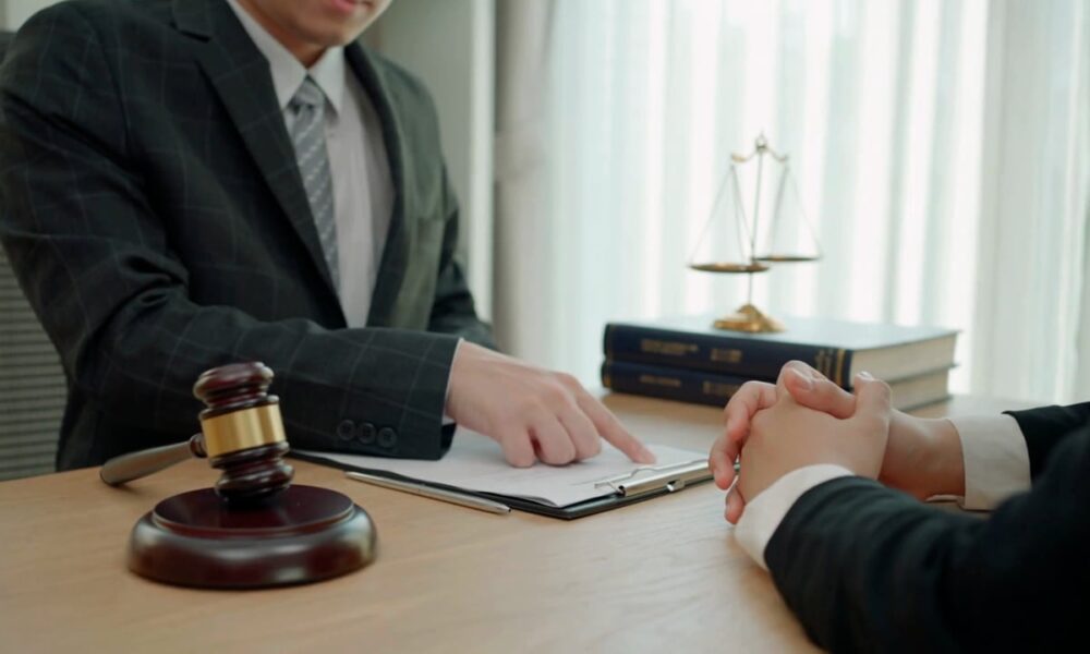 injured-in-a-car-crash?-speak-to-a-car-crash-lawyer-now
